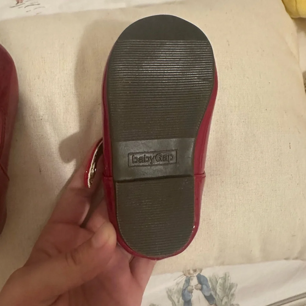 Baby Gap Red Patent Leather Oxford Flats (Infant Size 5)